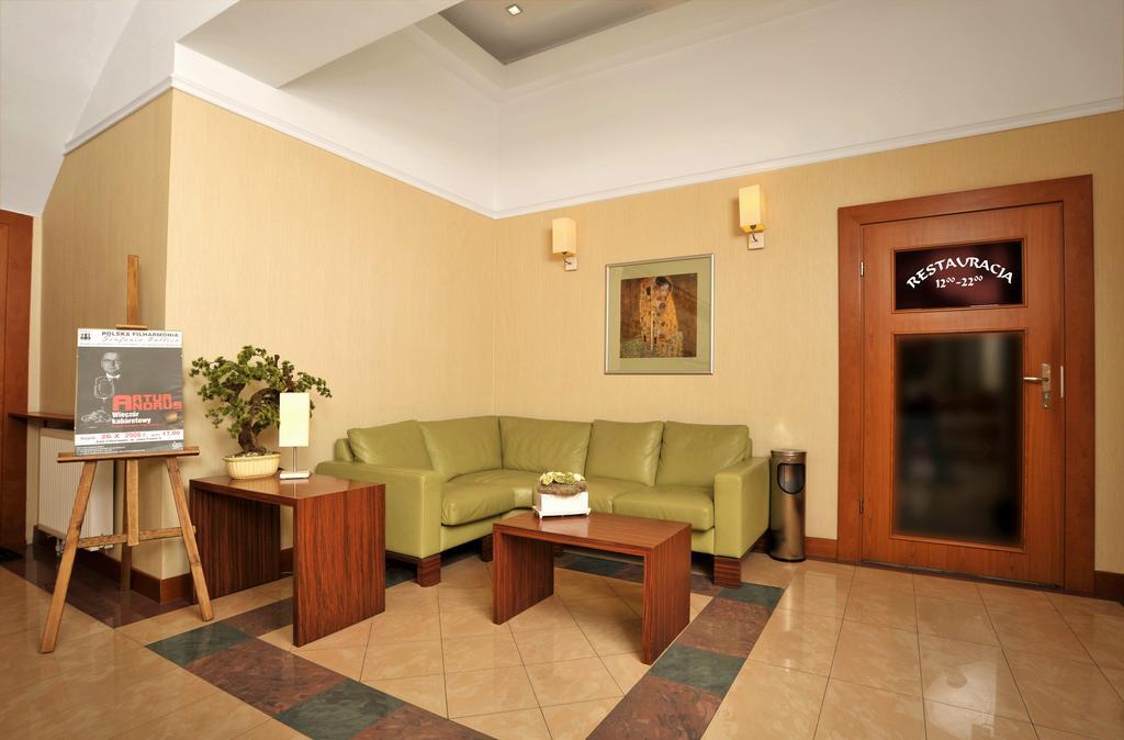 Hotel Staromiejski Słupsk Dış mekan fotoğraf