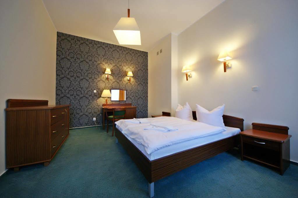 Hotel Staromiejski Słupsk Dış mekan fotoğraf